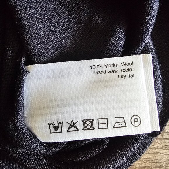 Son of a Tailor 100% Merino Wool Classic Pullover Lightweight Sweater XL Navy - Picture 8 of 8